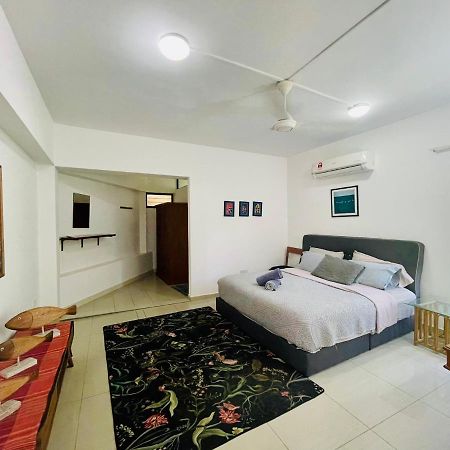 Kk Jungle Hideaway Lovely Apartment 5 Mins Walk To Town Кота-Кинабалу Экстерьер фото